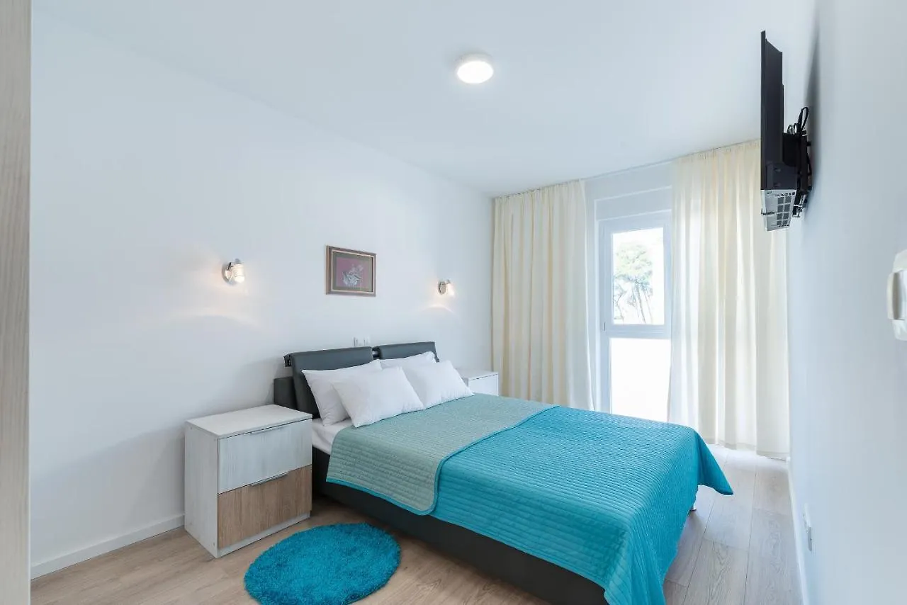 Apartment Eses Vir